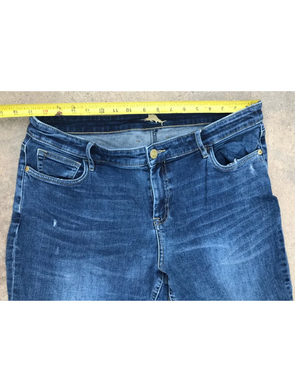 Tommy Bahama Jeans Mens 12/31 Blue Straight Leg Denim Light Wash 5 Pocket Casual